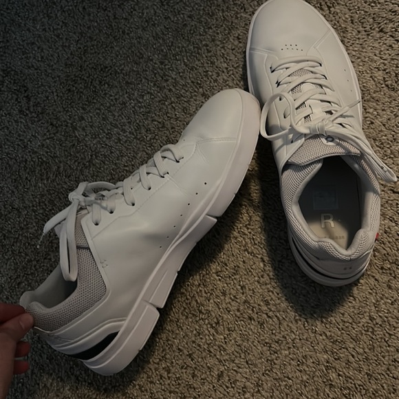 ON CLOUD ROGERS WORN ONCE - Picture 2 of 3